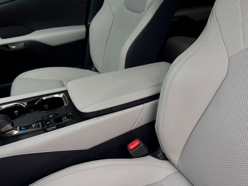 Used 2024 Lexus RX 350 Premium w/ Accessory Package (Z1) image 26