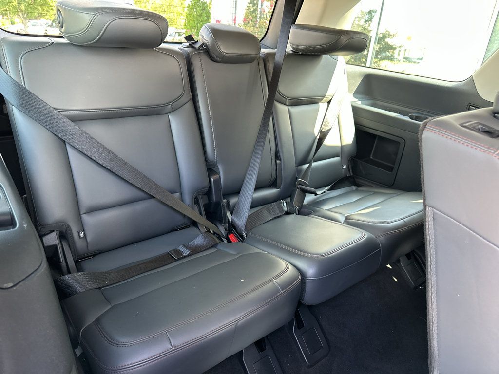Used 2025 Ford Expedition Active AWD/4WD image 15