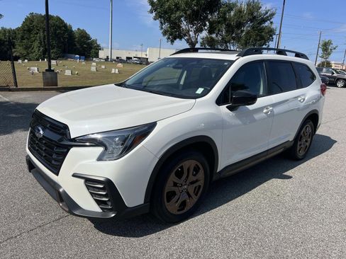 Used 2025 Subaru Ascent Bronze Edition w/ Popular Package #2 image 3