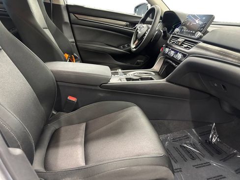 Used 2019 Honda Accord Hybrid image 13