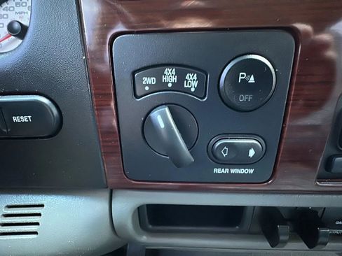 Used 2006 Ford F250 XL image 14