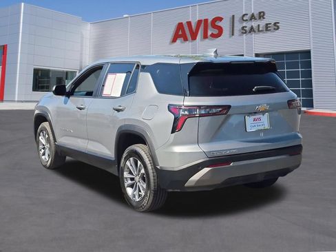 Used 2025 Chevrolet Equinox LT AWD/4WD image 9