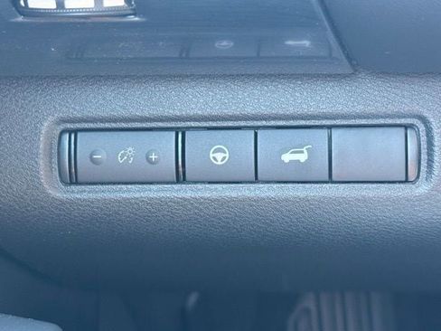 New 2026 Nissan Pathfinder Rock Creek AWD/4WD image 32