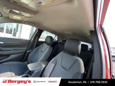 Used 2024 Buick Encore GX Preferred w/ Comfort Package FWD image 21