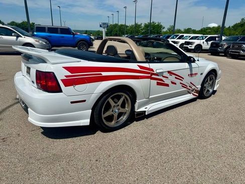 Used 2001 Ford Mustang GT RWD image 3