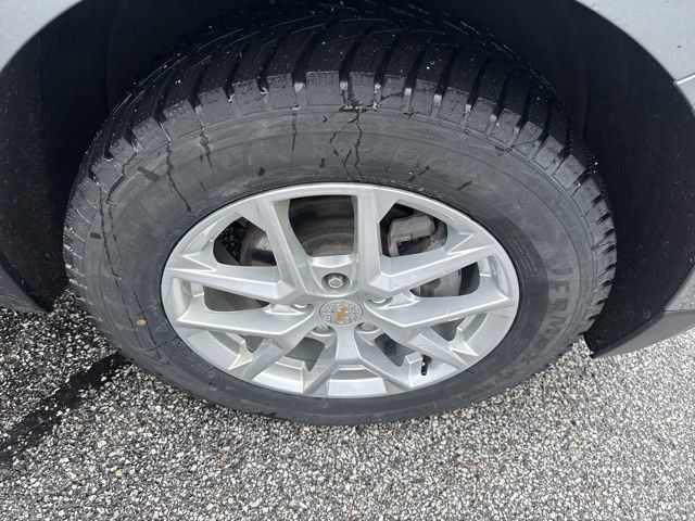 Certified 2024 Chevrolet Equinox LT AWD/4WD image 9