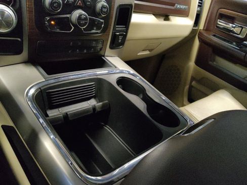 Used 2016 RAM 1500 Laramie w/ Convenience Group image 26