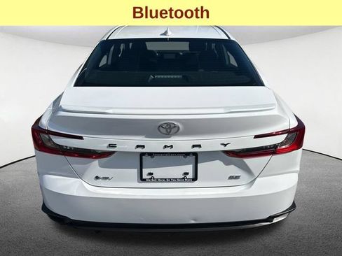 Used 2026 Toyota Camry SE FWD image 9
