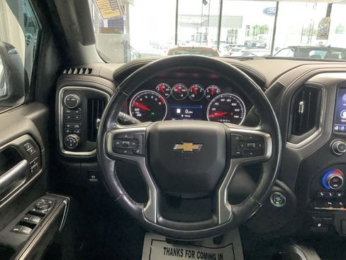 Used 2020 Chevrolet Silverado 1500 LTZ w/ LTZ Convenience Package AWD/4WD image 21