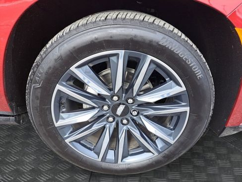 Certified 2024 Cadillac Escalade ESV Sport Platinum image 17