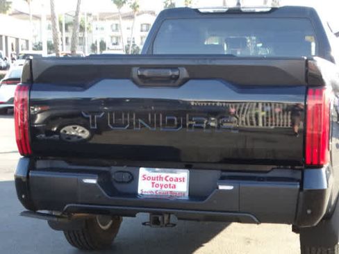Used 2023 Toyota Tundra SR5 w/ SR5 Premium Package image 14