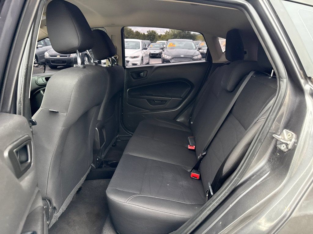 Used 2018 Ford Fiesta SE FWD image 10