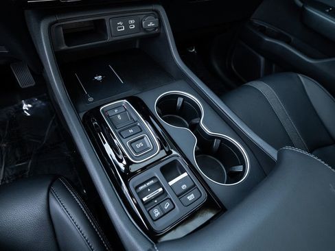 Used 2024 Honda Pilot Touring image 26