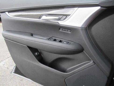 New 2026 Cadillac XT5 Sportv AWD/4WD image 18