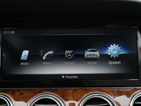Used 2019 Mercedes-Benz E 300 4MATIC image 59