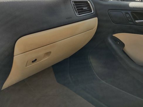 Used 2012 Volkswagen Jetta SE FWD image 21