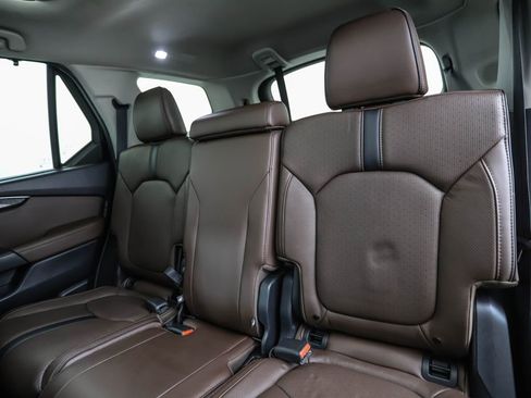 Used 2025 Honda Pilot Elite image 23