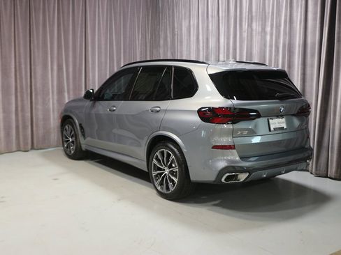 Certified 2024 BMW X5 xDrive40i w/ M Sport Package image 3