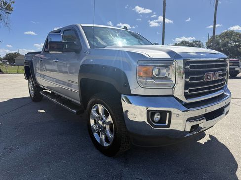 Used 2017 GMC Sierra 2500 SLT w/ Driver Alert Package image 7