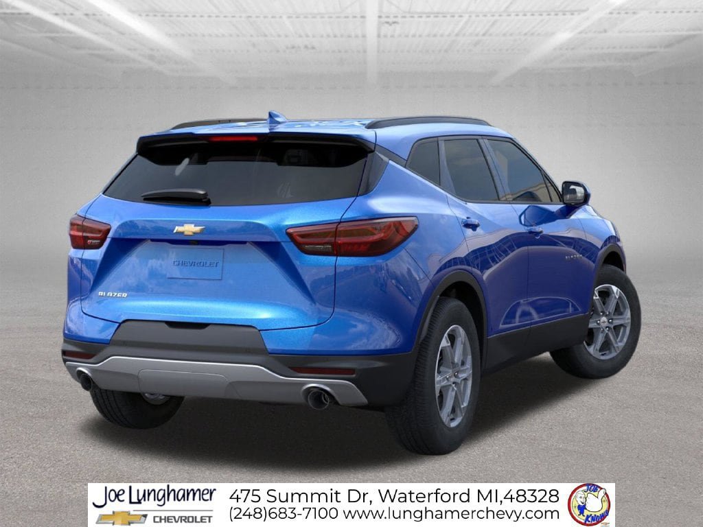 New 2026 Chevrolet Blazer LT w/ Convenience Package FWD image 4