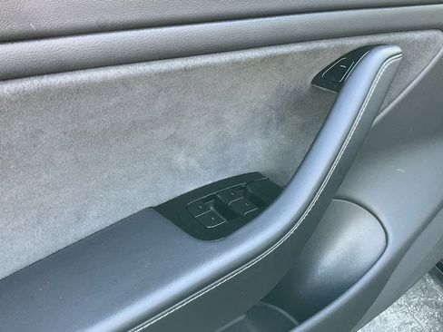 Used 2018 Tesla Model 3 Mid Range image 22