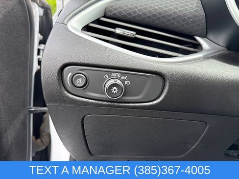 Used 2024 Chevrolet Malibu LT FWD image 21