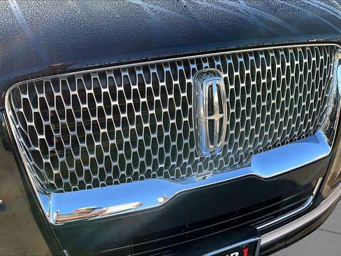 Used 2023 Lincoln Navigator 2WD image 30