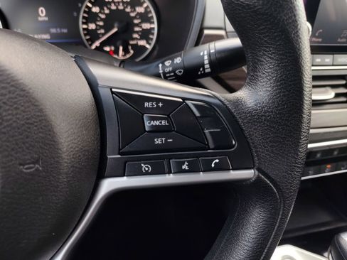 Used 2024 Nissan Altima 2.5 SV image 24