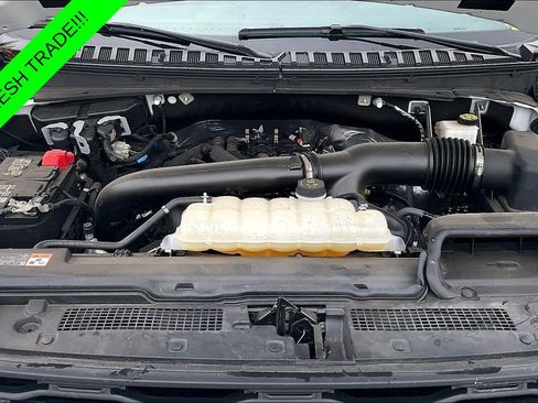 Used 2024 Ford Expedition XLT RWD image 30