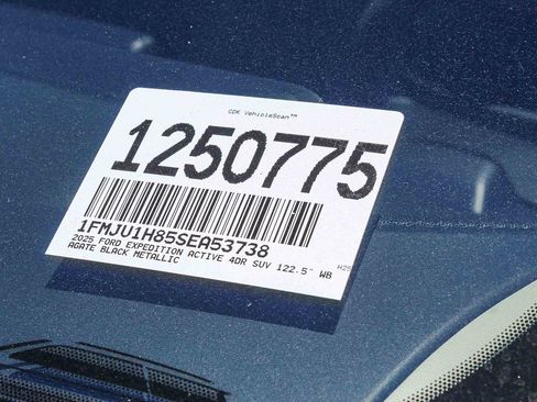 New 2025 Ford Expedition Active image 31