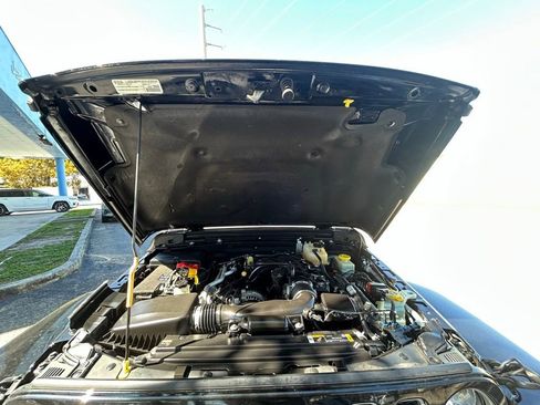 Used 2022 Jeep Wrangler Unlimited Sahara image 26