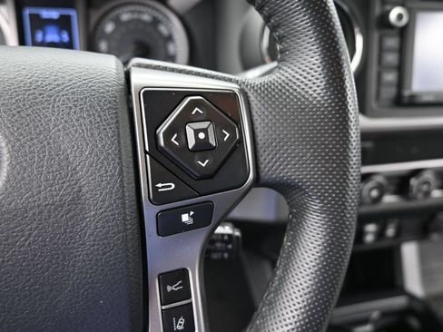 Used 2019 Toyota Tacoma SR5 RWD image 34