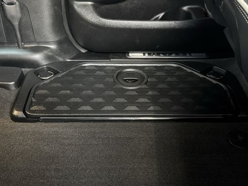 Used 2021 RAM 1500 Laramie image 22