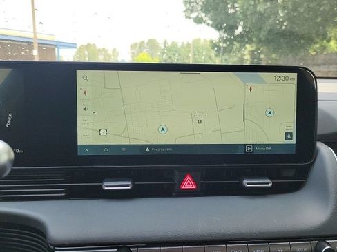 New 2025 Hyundai Ioniq 5 SE image 17