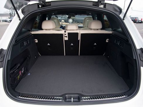 Used 2026 Mercedes-Benz GLC 300 4MATIC image 22