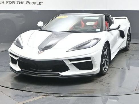 Used 2021 Chevrolet Corvette Stingray Premium Conv w/ Z51 Performance Package RWD image 7