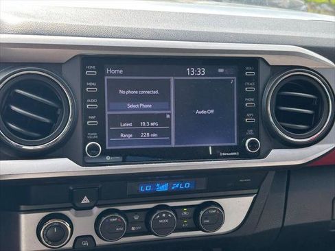 Certified 2022 Toyota Tacoma SR5 image 21