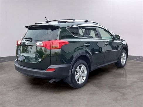 Used 2013 Toyota RAV4 XLE image 3