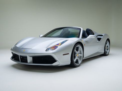 Used 2017 Ferrari 488 Spider RWD image 6