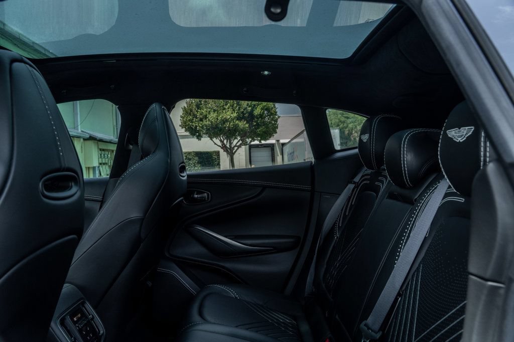 Used 2021 Aston Martin DBX AWD/4WD image 20