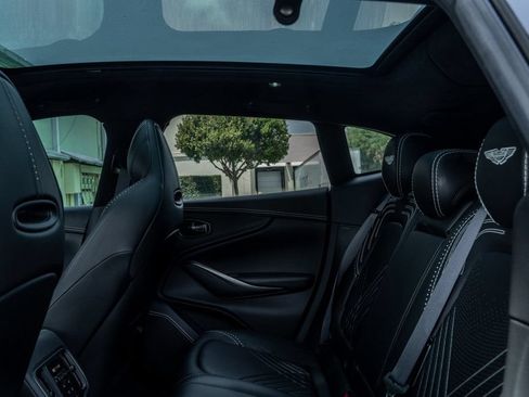 Used 2021 Aston Martin DBX AWD/4WD image 20
