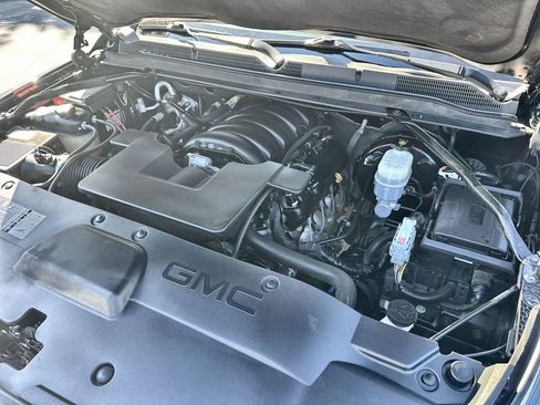 Certified 2020 GMC Yukon SLT image 29