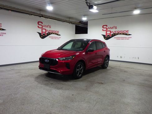 Used 2024 Ford Escape ST-Line w/ Tech Pack #1 AWD/4WD image 1