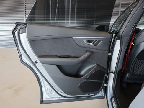 New 2026 Audi Q8 Prestige image 30