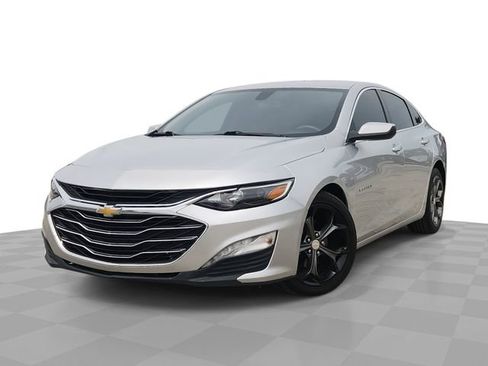 Used 2021 Chevrolet Malibu LT FWD image 1