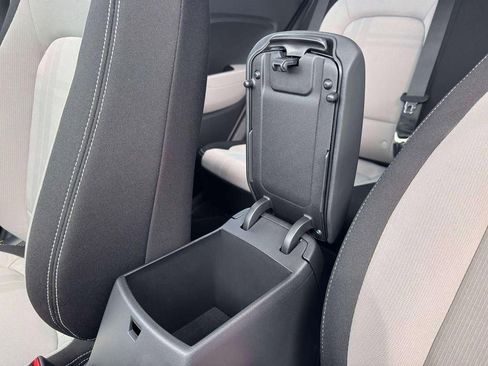 New 2026 Hyundai Venue SEL FWD image 18