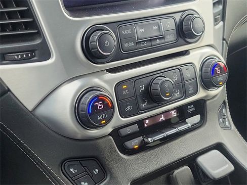 Used 2020 GMC Yukon XL SLT w/ Open Road Package image 18