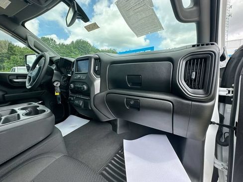 Used 2023 Chevrolet Silverado 2500 Custom w/ Custom Value Package AWD/4WD image 31
