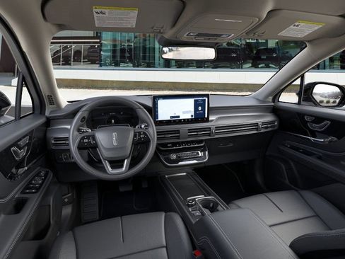 New 2026 Lincoln Corsair Premiere image 9