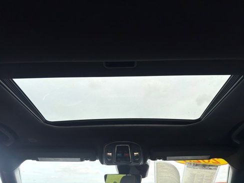 Used 2025 Jeep Grand Cherokee L Laredo image 27